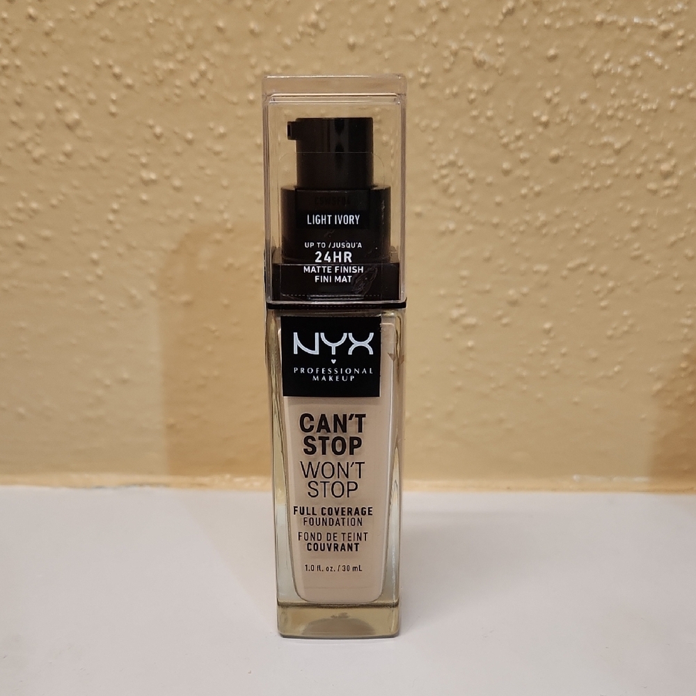 NYX Can't Stop Won't Stop Foundation - Light Ivory